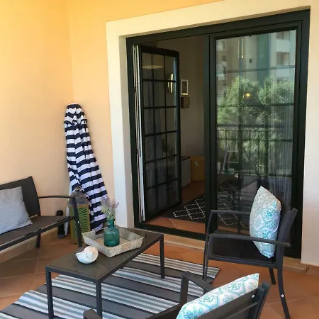 Delfimar Apartment *