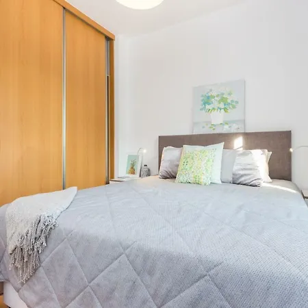 Delfimar Apartment *