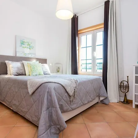 Delfimar Apartment *